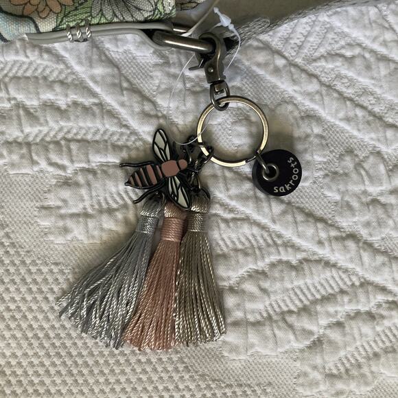 NWT sakroots Artist Circle Foldover Crossbody Bag Bumble Bee Charm In Bloom Gray - Picture 3 of 12